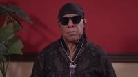 Stevie Wonder. Captura Video: Youtube/The Universe Is Watching Us — Stevie Wonder In His Feelings.