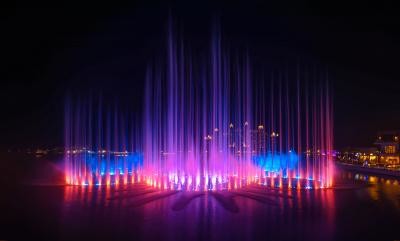 The pointe, cea mai inalta fantana din lume, inaugurata in Dubai