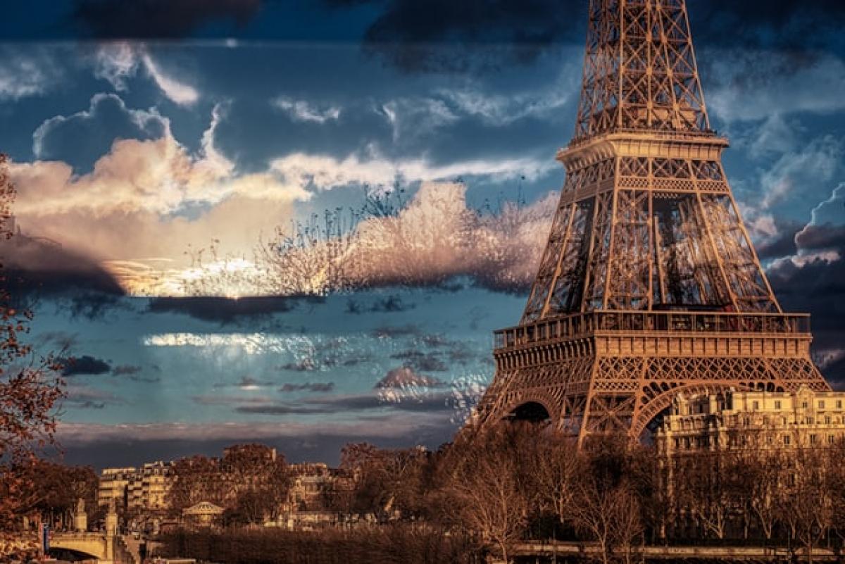 Turnul Eiffel. Foto Unsplash.com/ autor Paris Photographer | Février Photography 