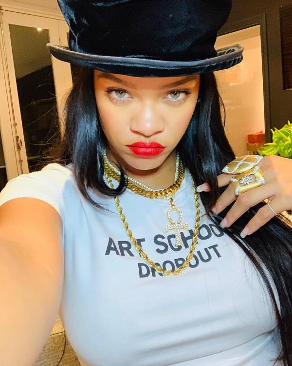 Rihanna, instagram
