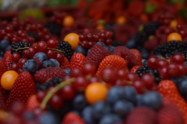 Fructe, foto Unsplash/ autor: Karoline Stk