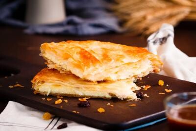 Plăcintă cu brânză, sursa pixabay/ autor Andrey Cojocaru