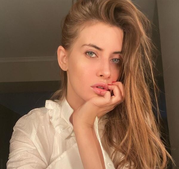 Iulia Albu, sursa instagram