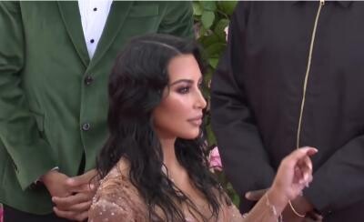 Kim Kardashian, Gala Met 2019, captura foto Youtube, sursa New York Style Guide