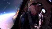 Miliardarul Richard Branson s-a întors pe Terra după o scurtă aventură spaţială, foto Twitter