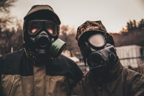 Tot ce trebuie să știi în cazul unui nou Cernobîl. Cum pătrund RADIAȚIILE în piele și CE se întâmplă în corp . Unsplash/ autor Ana Itonishvili