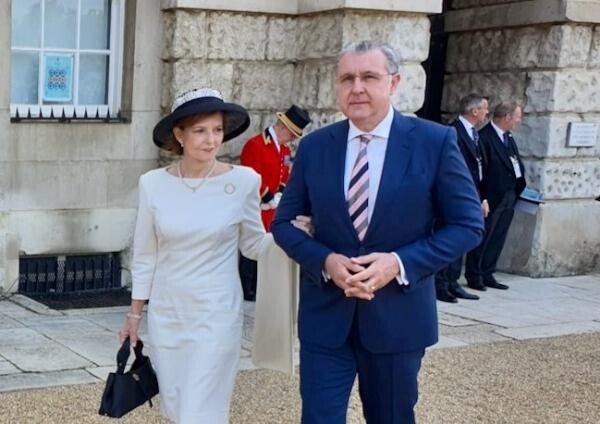 Majestatea Sa Custodele Coroanei și Alteța Sa Regală Principele Consort , foto Facebook/ Familia Regală a României